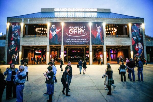 grand ole opry nashville tennessee country music