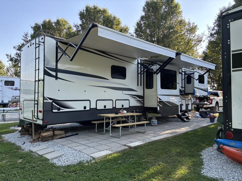Rising Sun camper