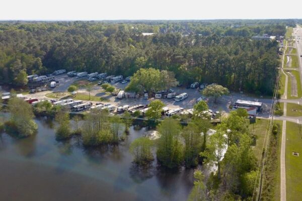 Unhitched Leisure Lakes
